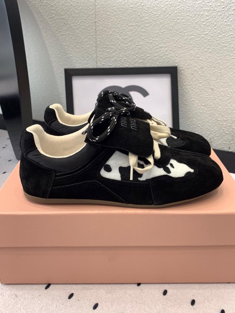 Miu Miu Sneakers SMS32204