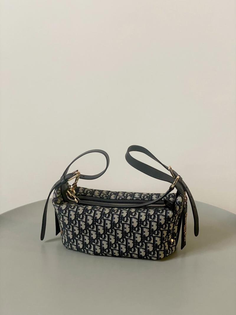 Small D-Journey Bag M2416