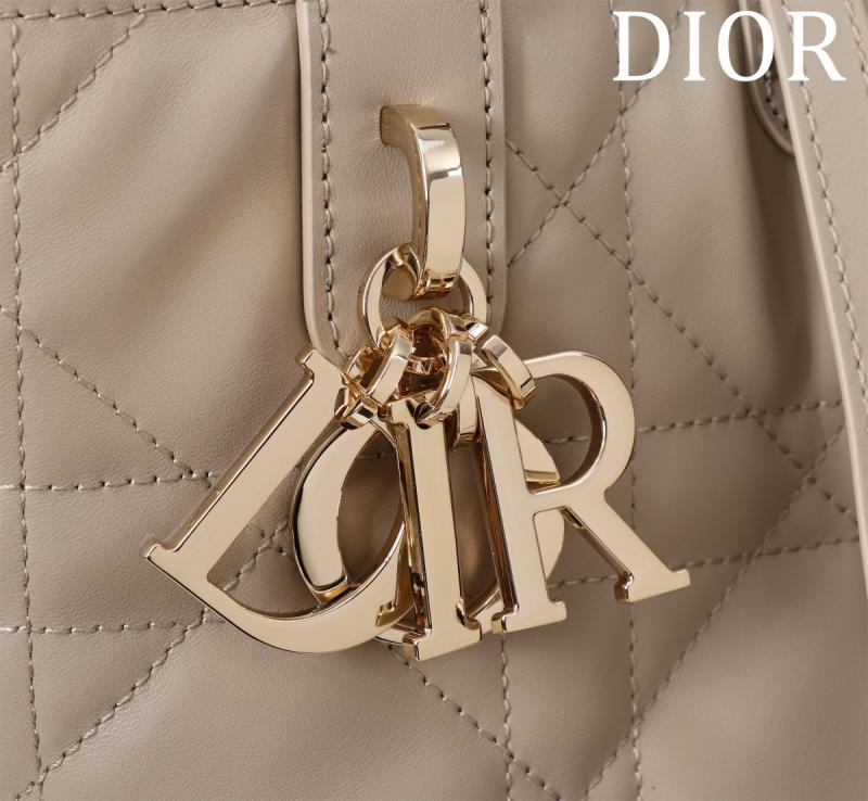 Small Dior Toujours Vertical Tote Bag Beige M2835
