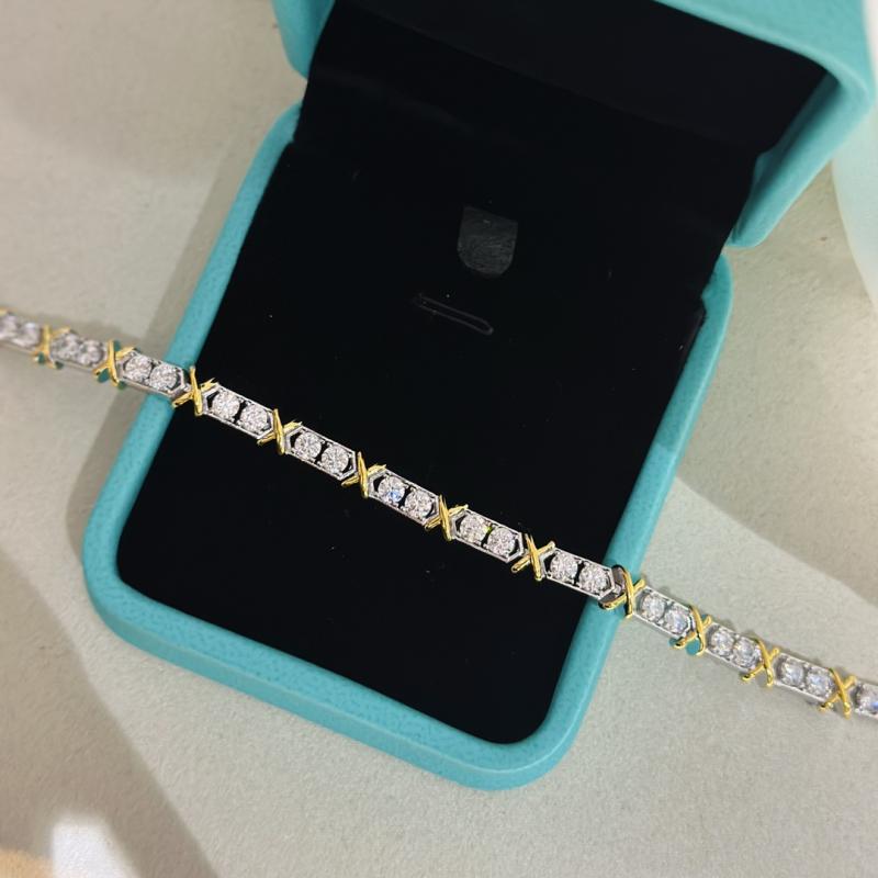 Tiffany Bracelet TB32003