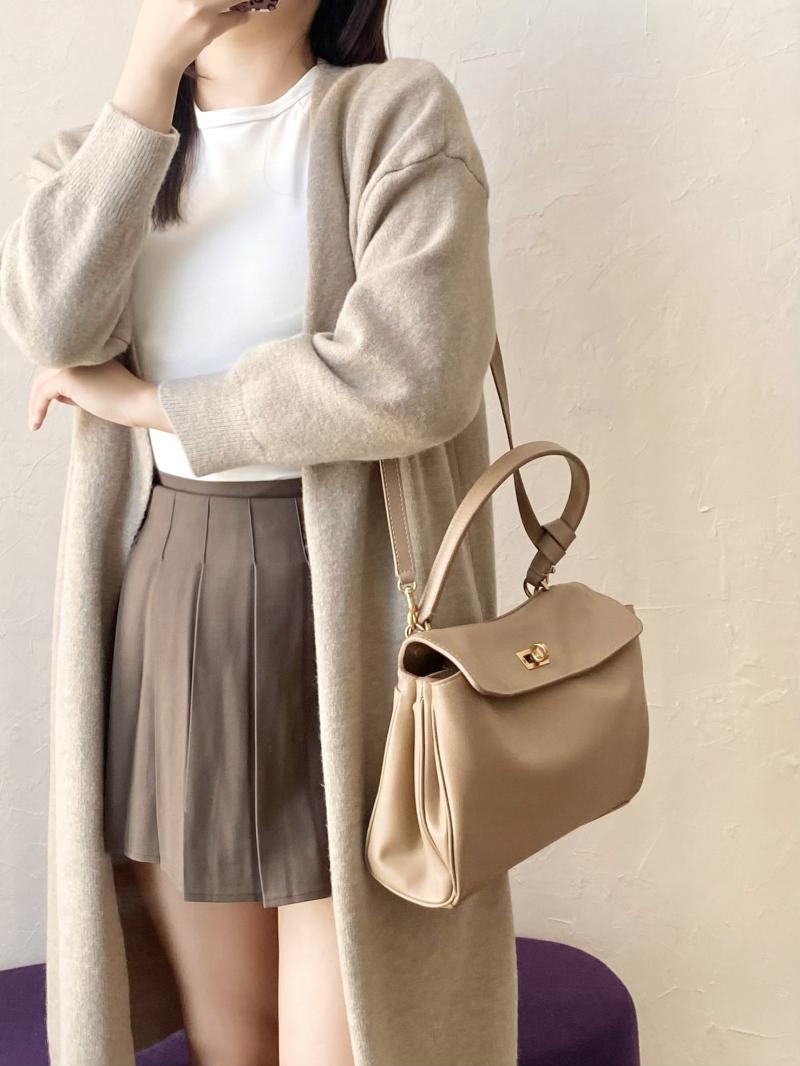 Balenciaga Rodeo Medium Handbag Latte B789772
