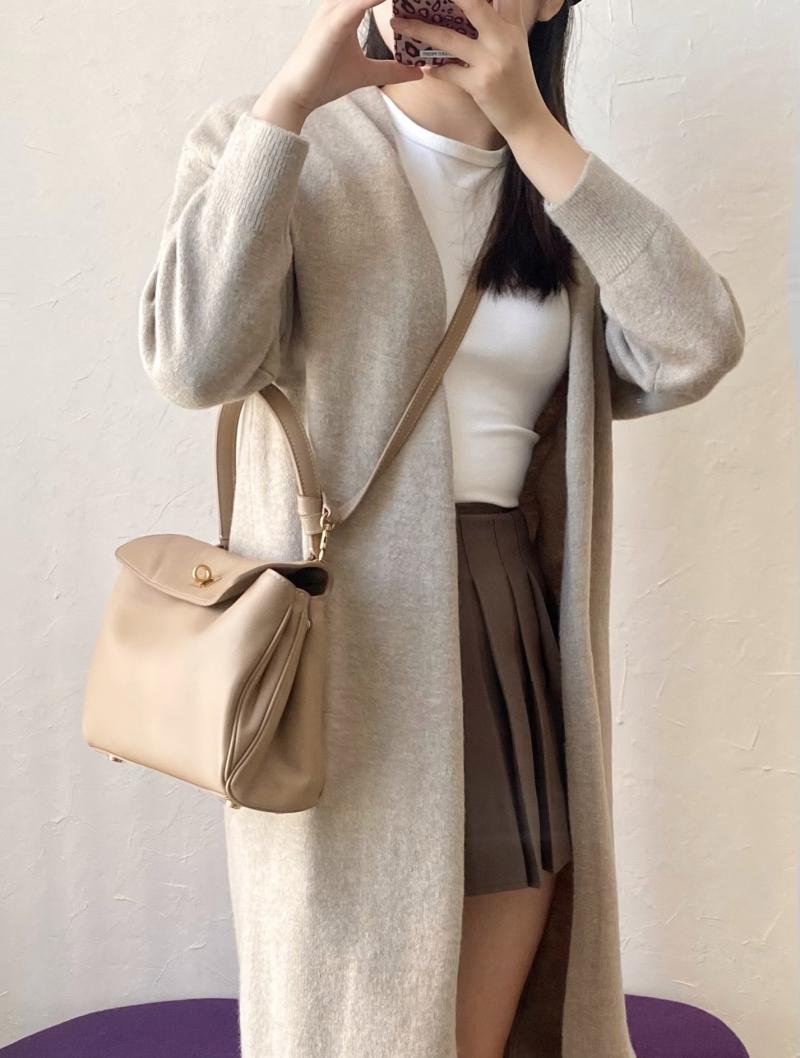 Balenciaga Rodeo Medium Handbag Latte B789772
