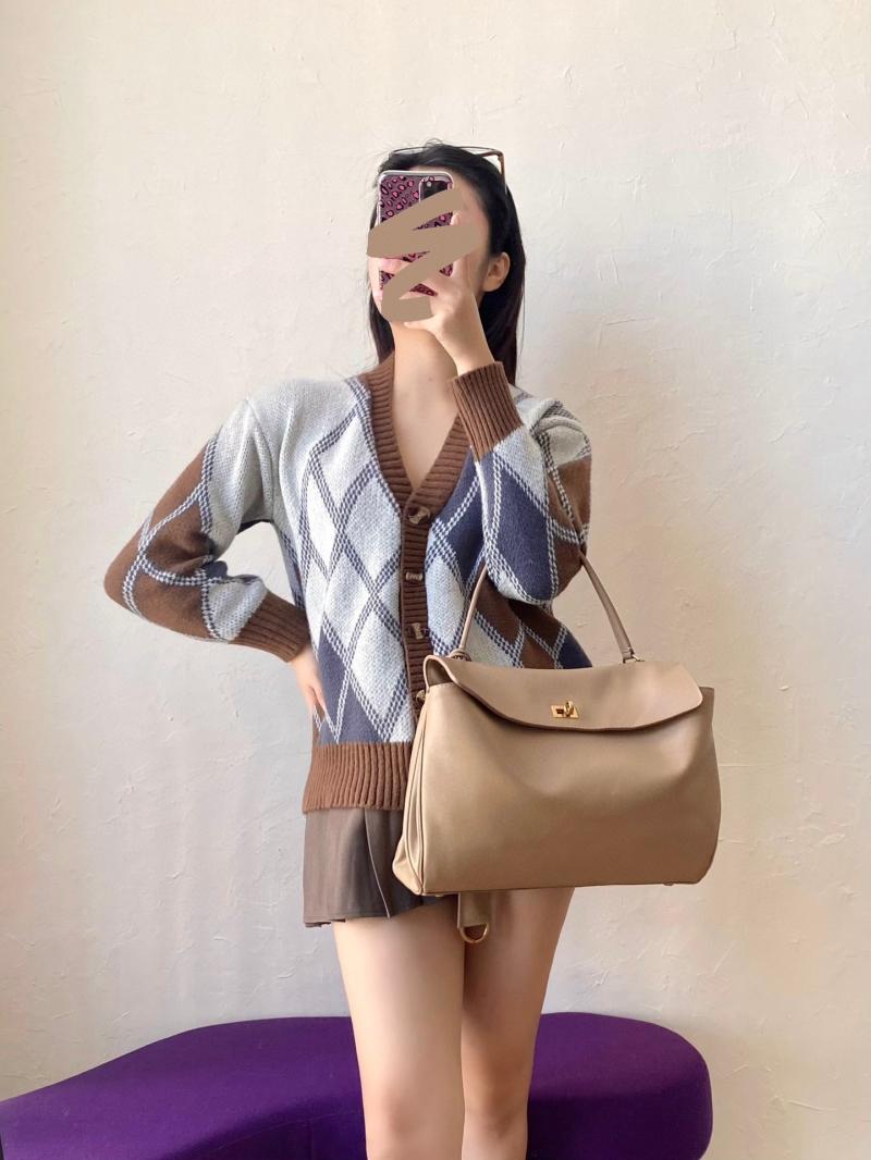 Balenciaga Rodeo Medium Handbag Latte B789772