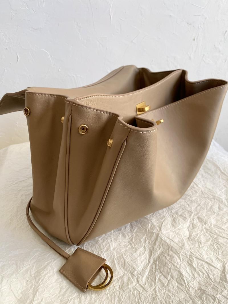 Balenciaga Rodeo Medium Handbag Latte B789772
