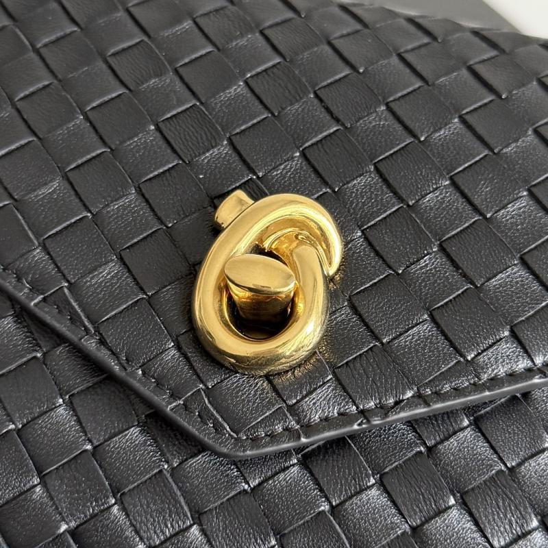 Bottega Veneta Knot Lock Black 817191