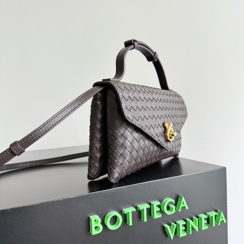 Bottega Veneta Knot Lock Fondant 817191