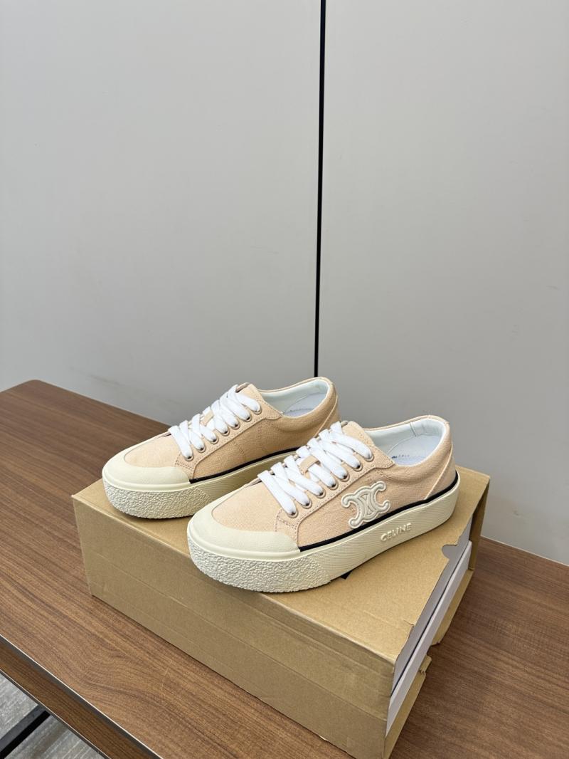 Celine Sneakers SCE40305