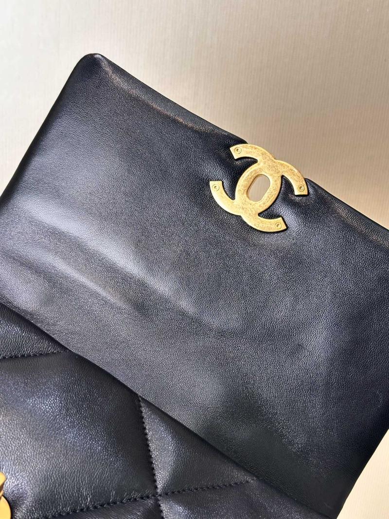 Chanel 19 Lambskin Flap Handbag Black with Gold AS1160