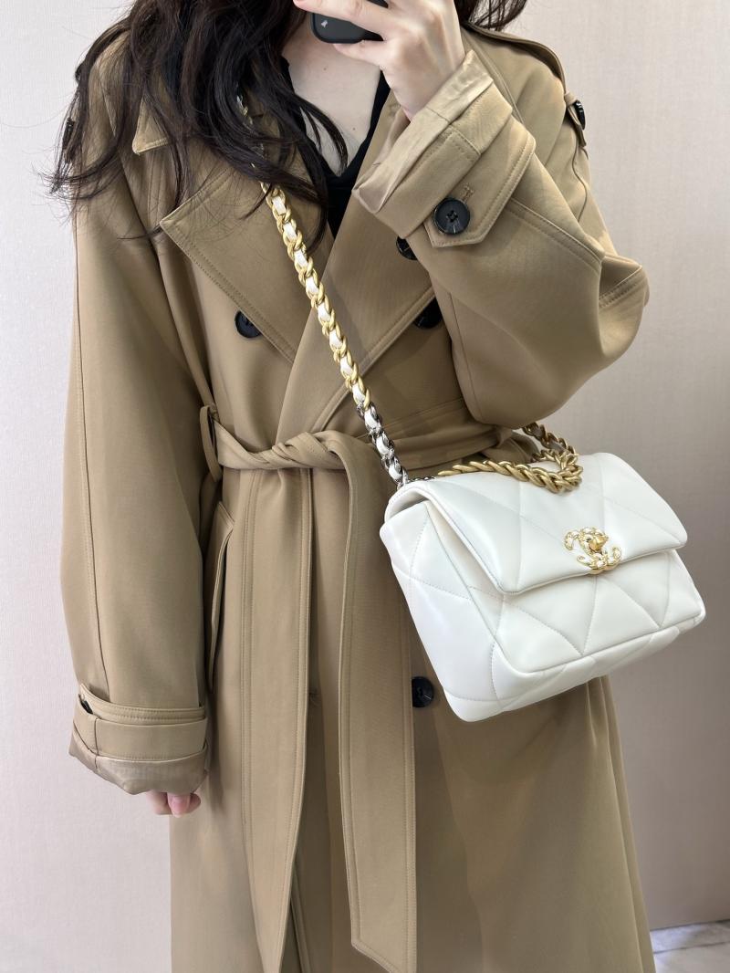 Chanel 19 Lambskin Flap Handbag White AS1160