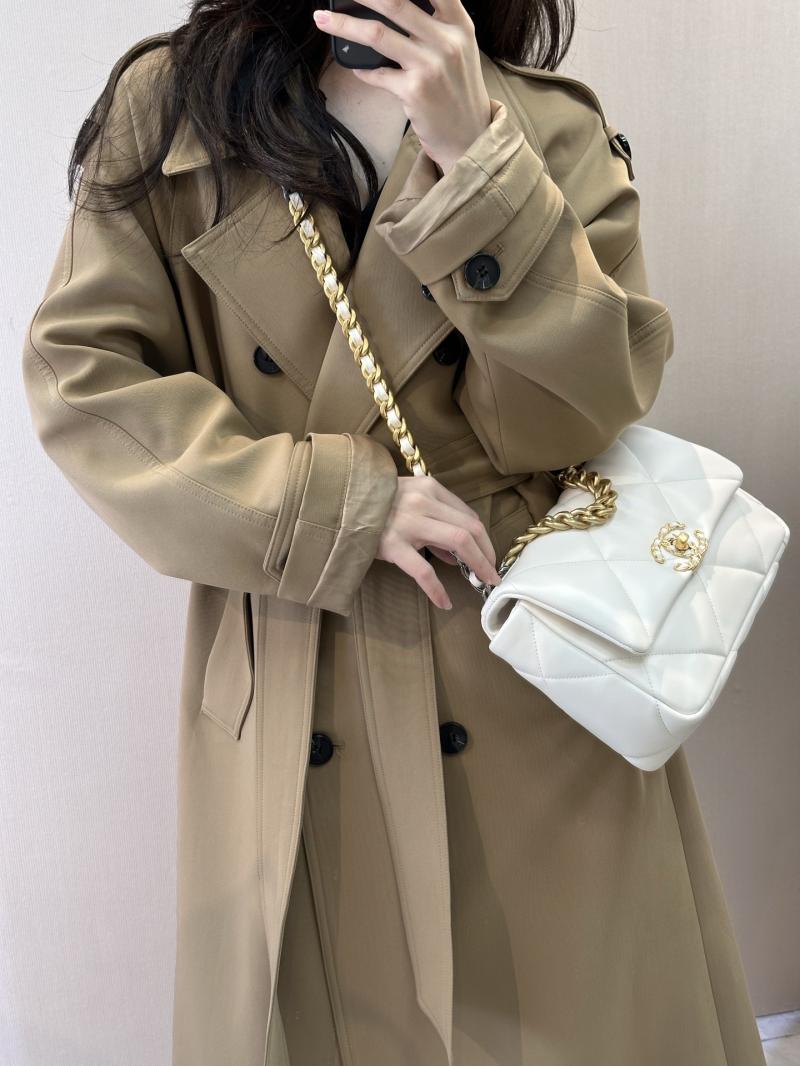 Chanel 19 Lambskin Flap Handbag White AS1160