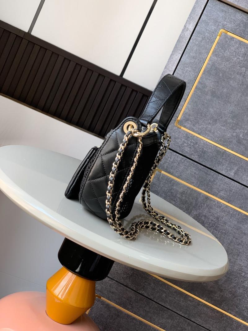 Chanel Clutch With Chain AP4573