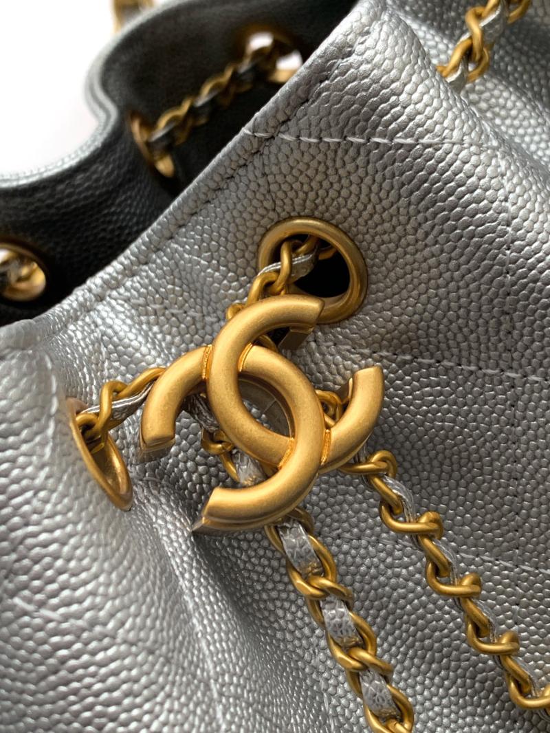 Chanel Grained Calfskin 25 Small Handbag Silver AS5293