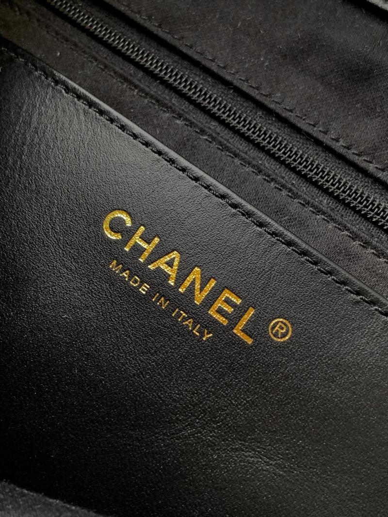 Chanel Large Bucket Bag with Gold AS5406