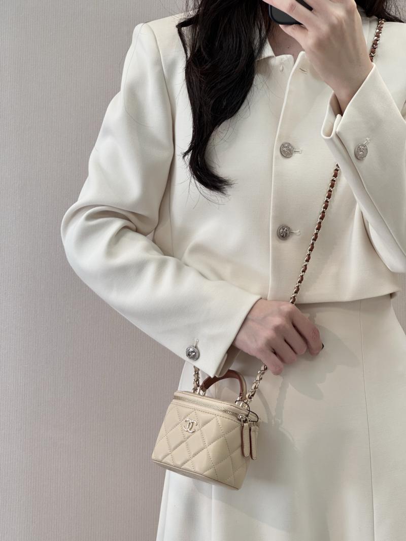 Chanel Mini Vanity With Chain Beige AP2198