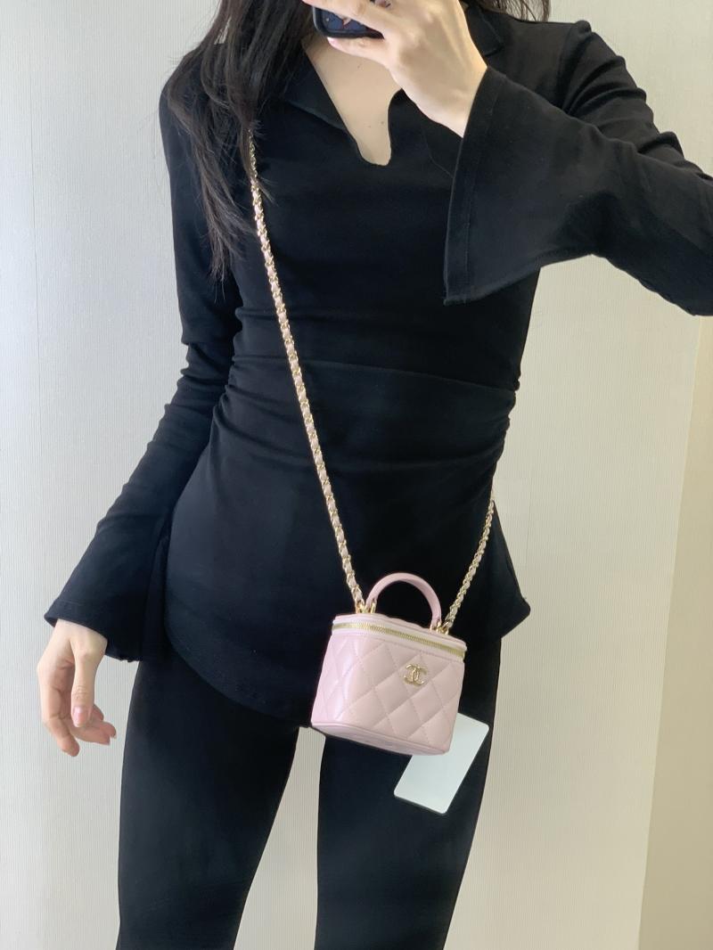 Chanel Mini Vanity With Chain Light Pink AP2198