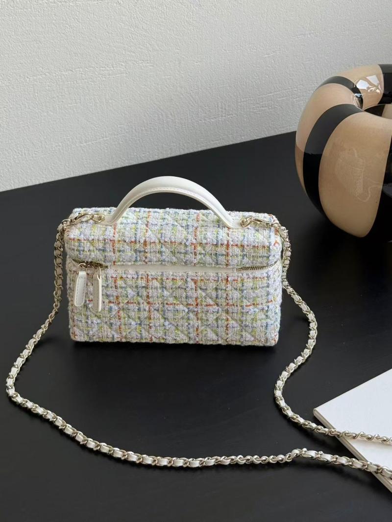 Chanel Tweed Vanity Case AP1490