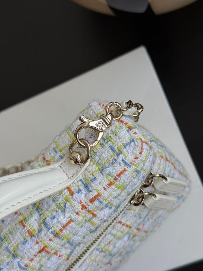 Chanel Tweed Vanity Case AP1490