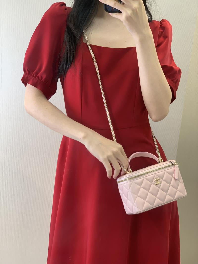 Chanel Vanity Case With Chain Light Pink AP2199