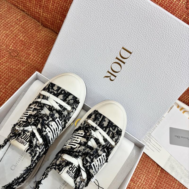 Dior Sneakers SDS32602