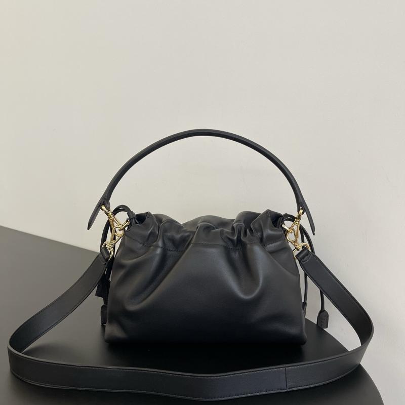 Fendi Mamma Baguette Medium Black 8BR833