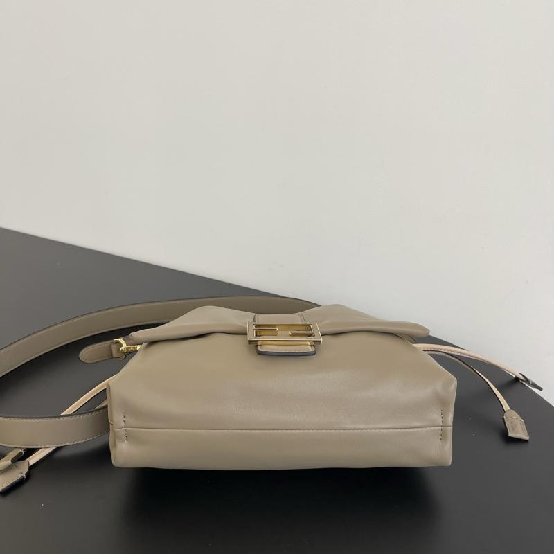 Fendi Mamma Baguette Medium Grey 8BR833