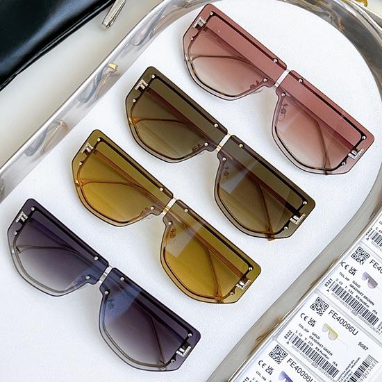 Fendi Sunglasses FE40096I