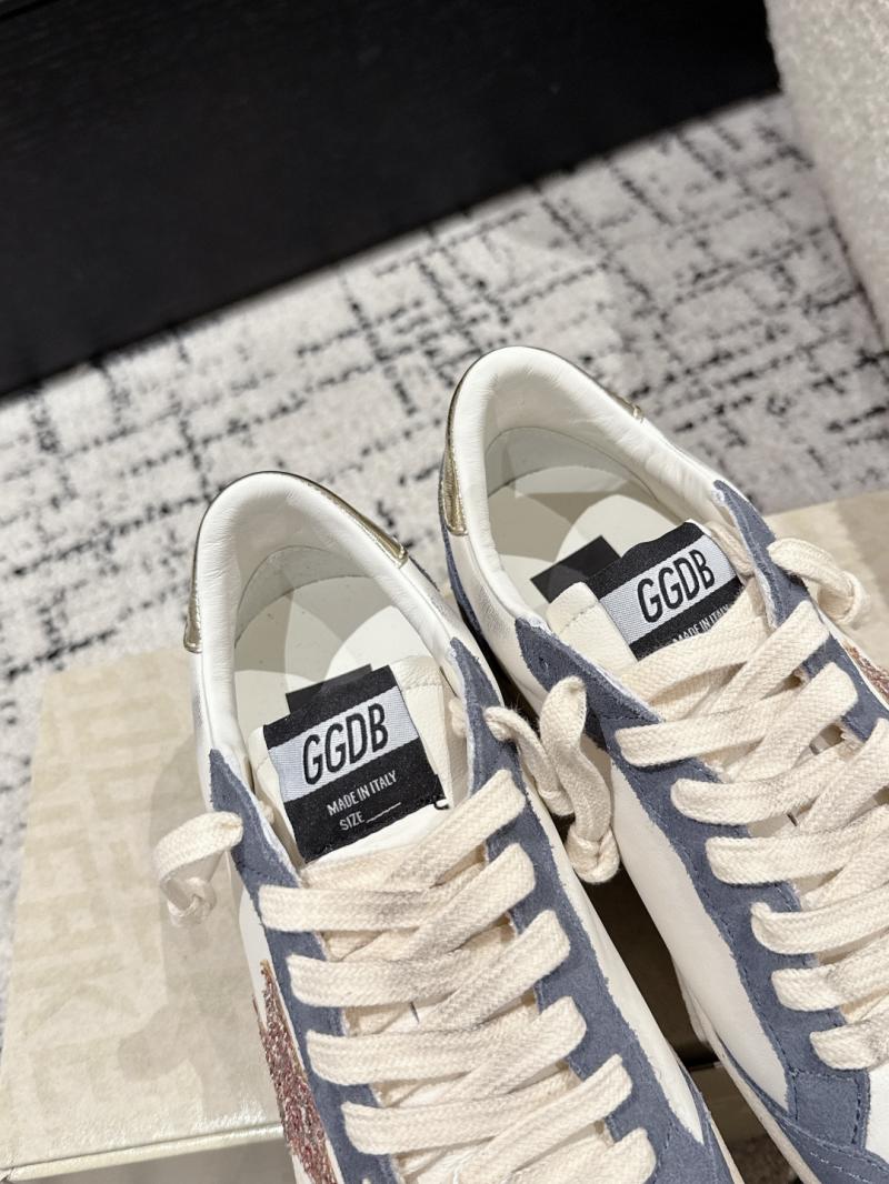 Golden Goose Sneakers SGGS32702