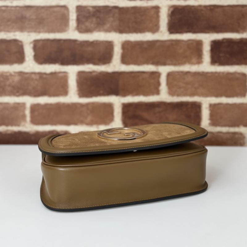 Gucci Blondie medium shoulder bag Brown 815715