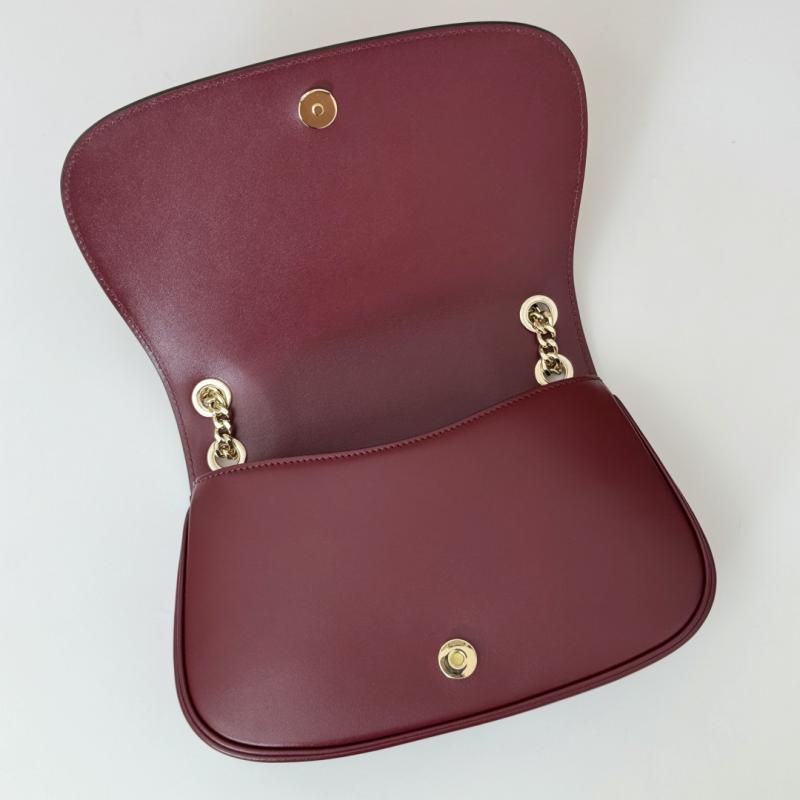 Gucci Blondie medium shoulder bag Red 815715