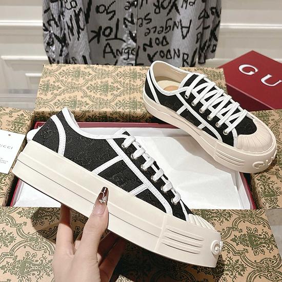 Gucci Sneakers SGS33001
