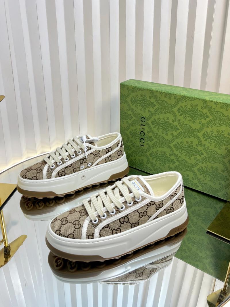 Gucci Sneakers SGS33004