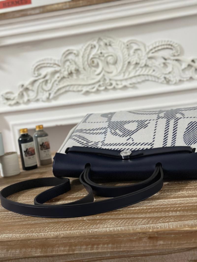 Hermes Herbag Zip 31 Bag H40301