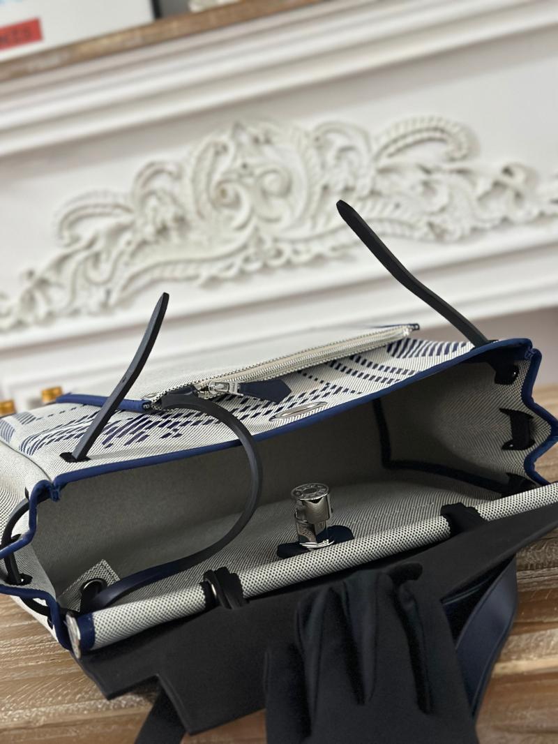 Hermes Herbag Zip 31 Bag H40301