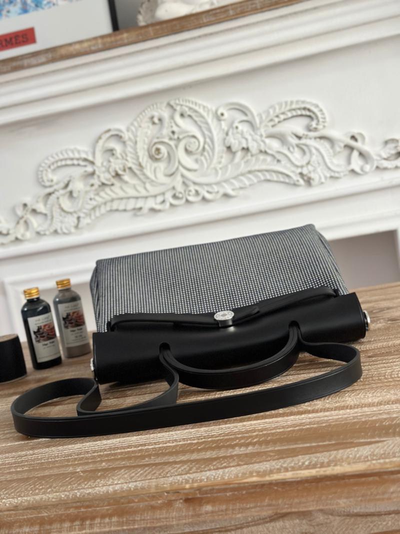 Hermes Herbag Zip 31 Bag H40305