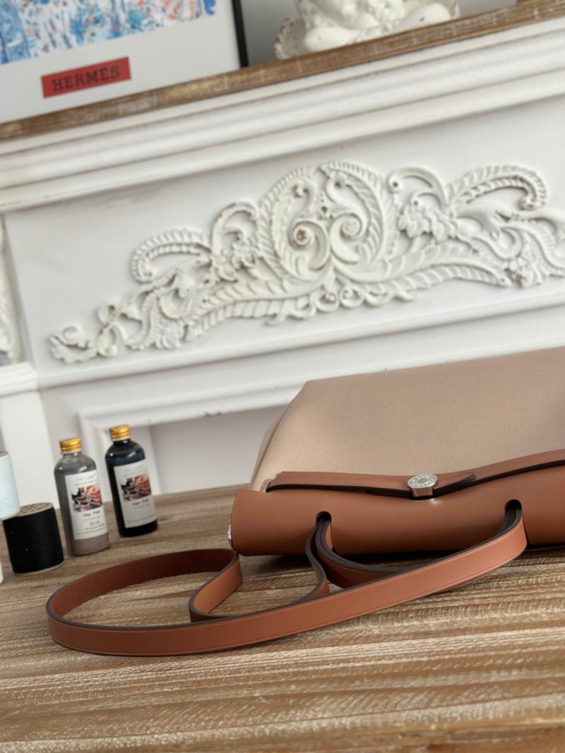 Hermes Herbag Zip 31 Bag H40318