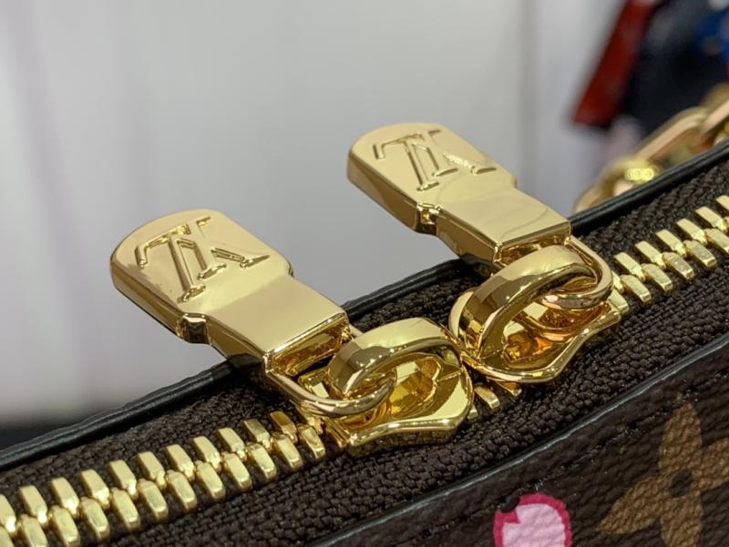 LV x TM Boulogne M13265