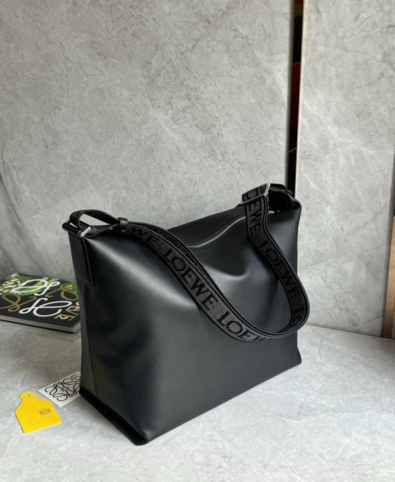 Loewe Cubi crossbody bag Black B906