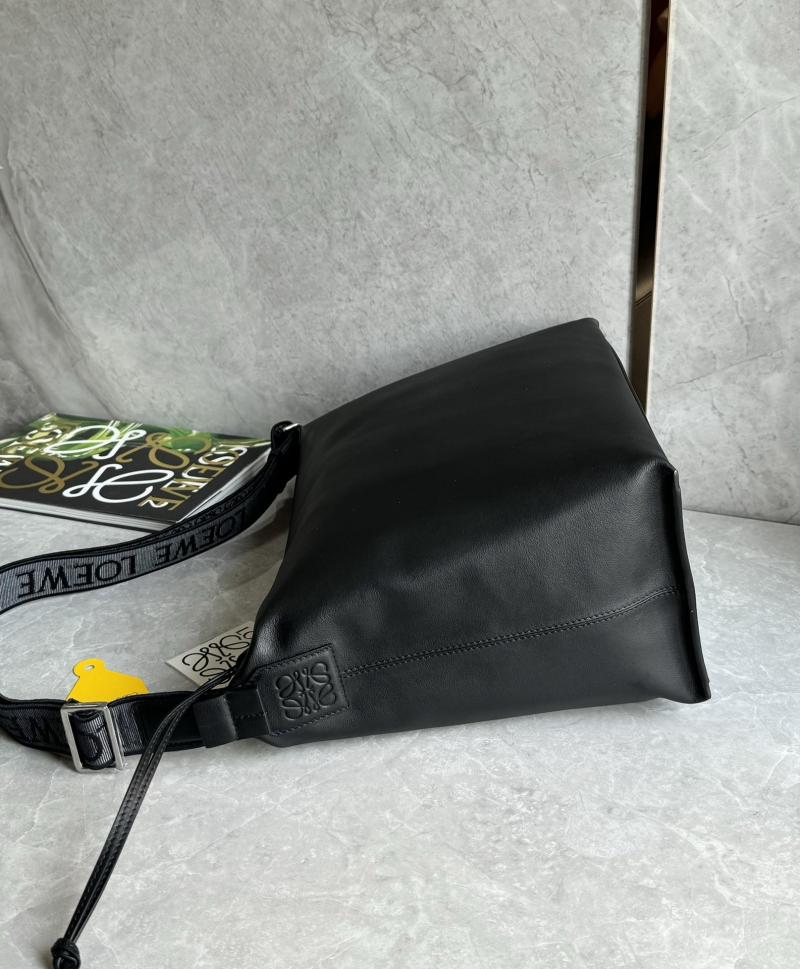 Loewe Cubi crossbody bag Black B906