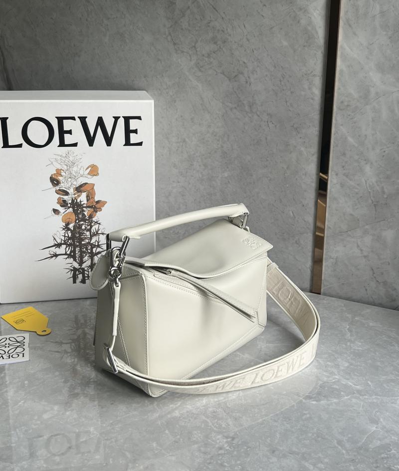 Loewe Small Puzzle Bag White L051702