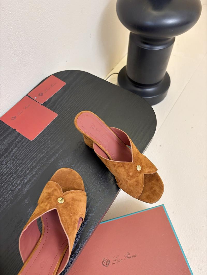 Loro Piana Sandals LPS41404