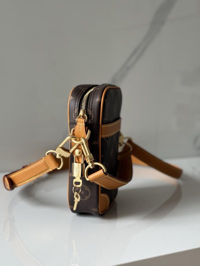 Louis Vuitton Danube M14106