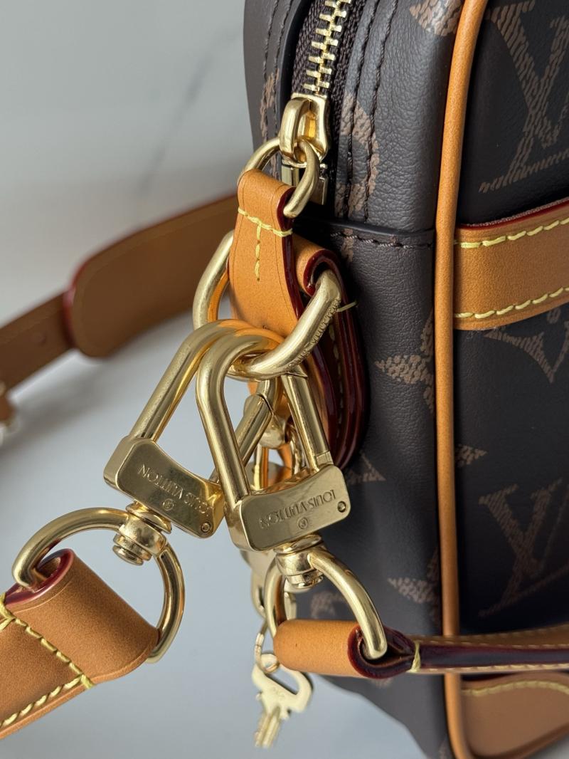 Louis Vuitton Danube M14106