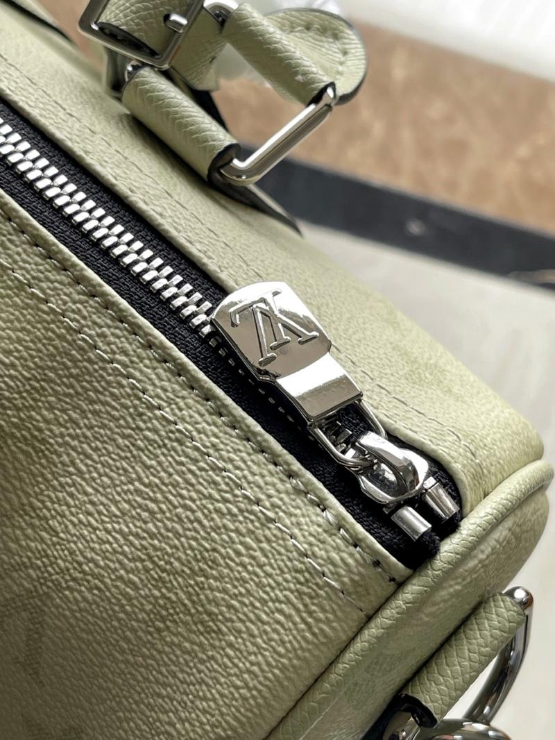 Louis Vuitton Keepall Bandouliere 25 M14078