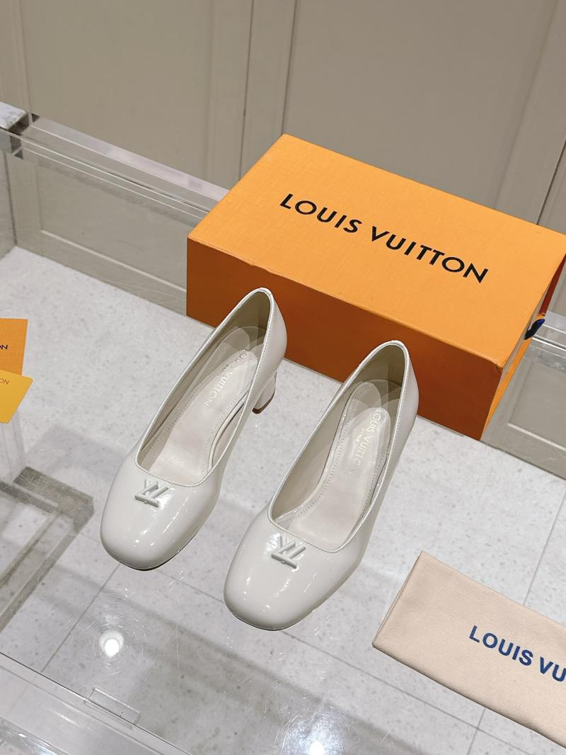 Louis Vuitton Pumps SLP32606