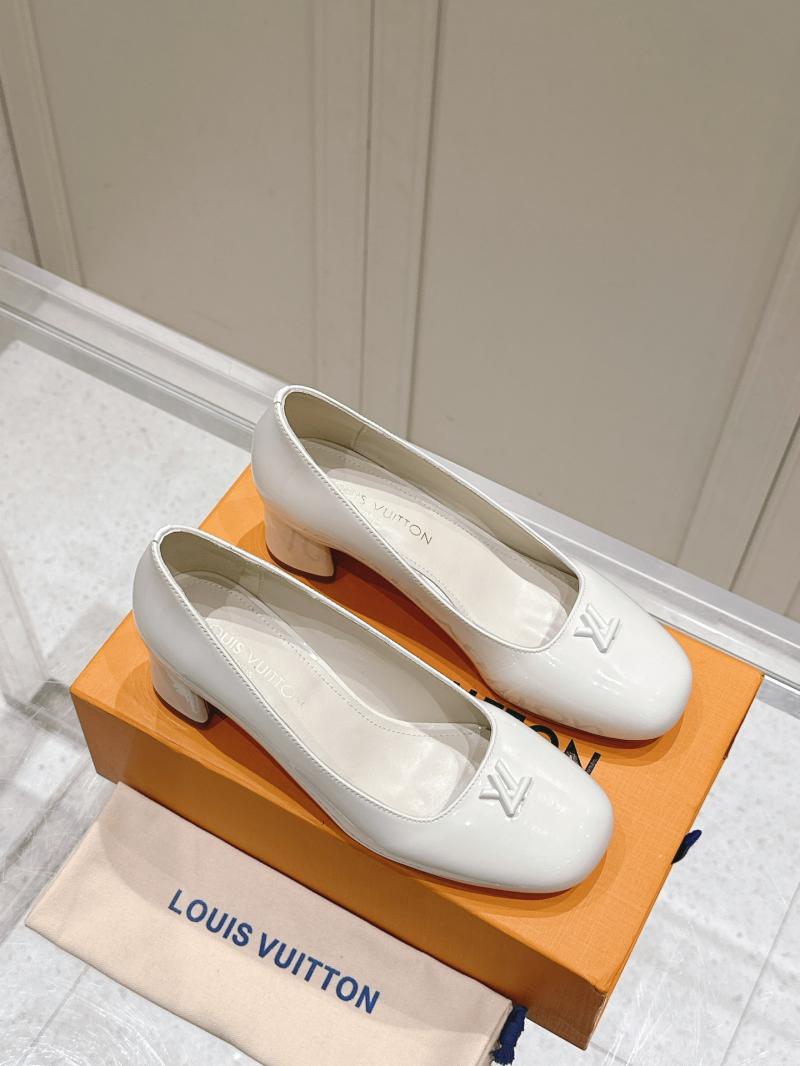 Louis Vuitton Pumps SLP32606