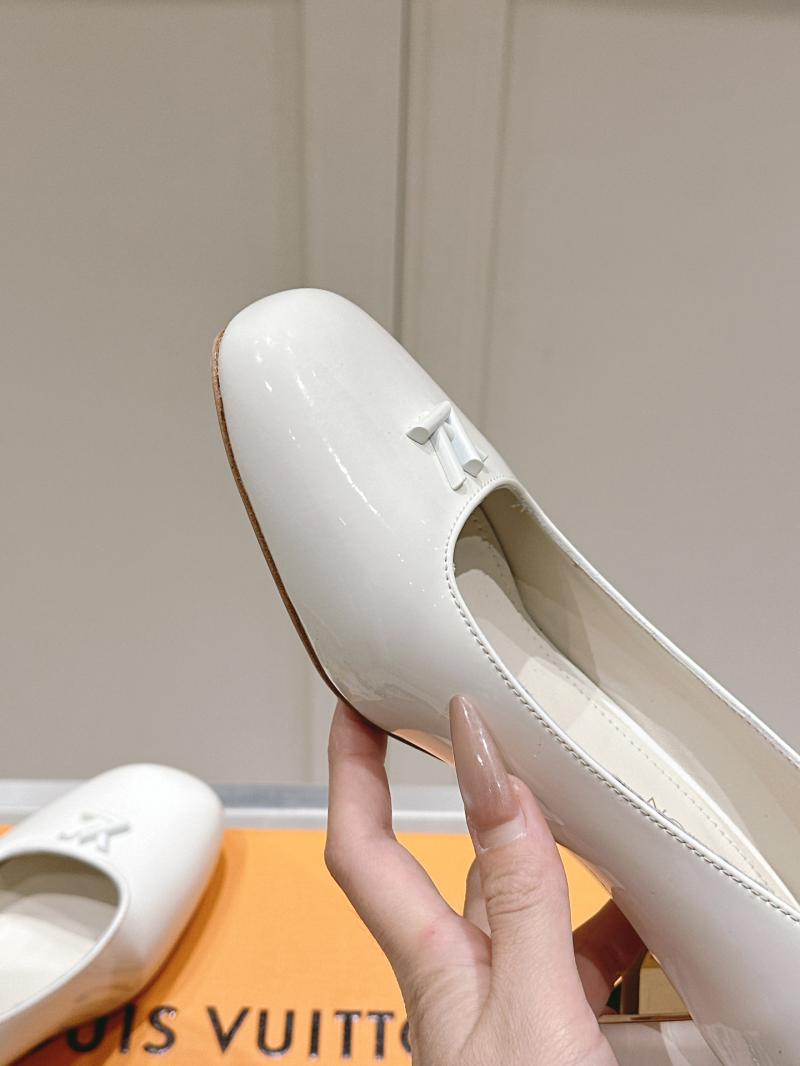Louis Vuitton Pumps SLP32606