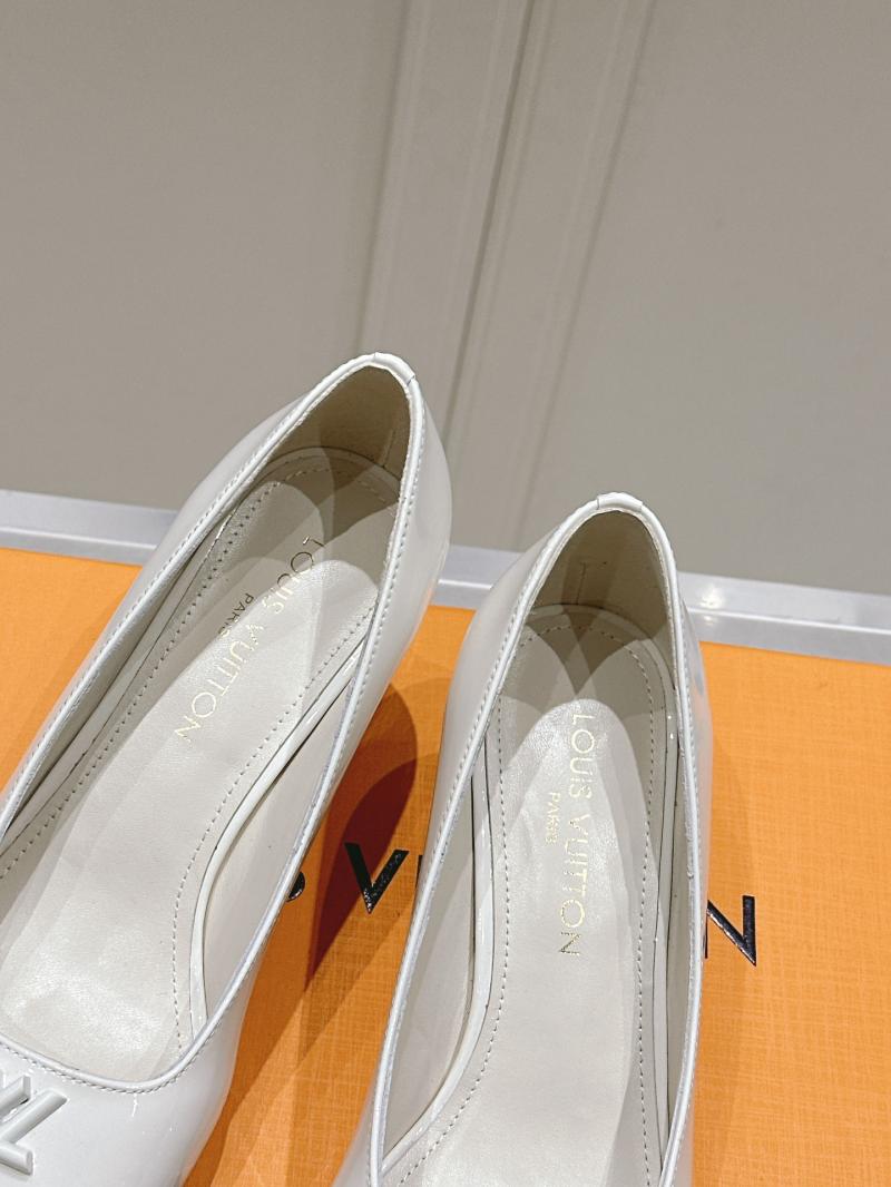 Louis Vuitton Pumps SLP32606