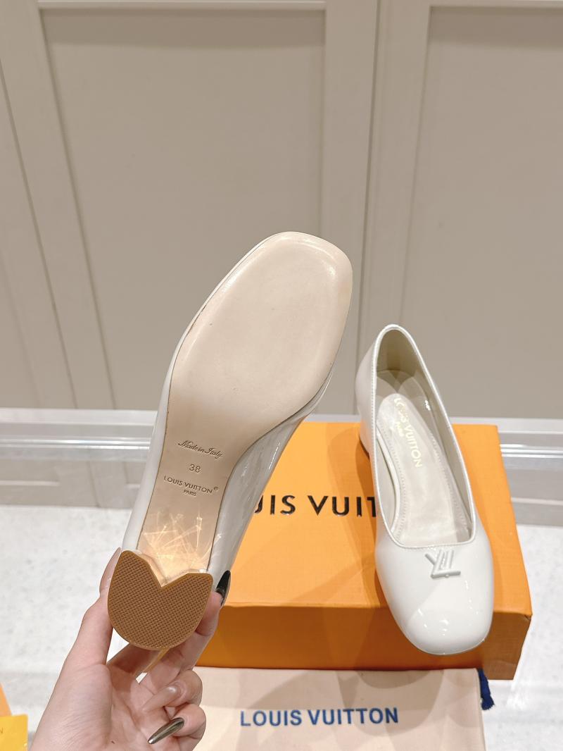 Louis Vuitton Pumps SLP32606