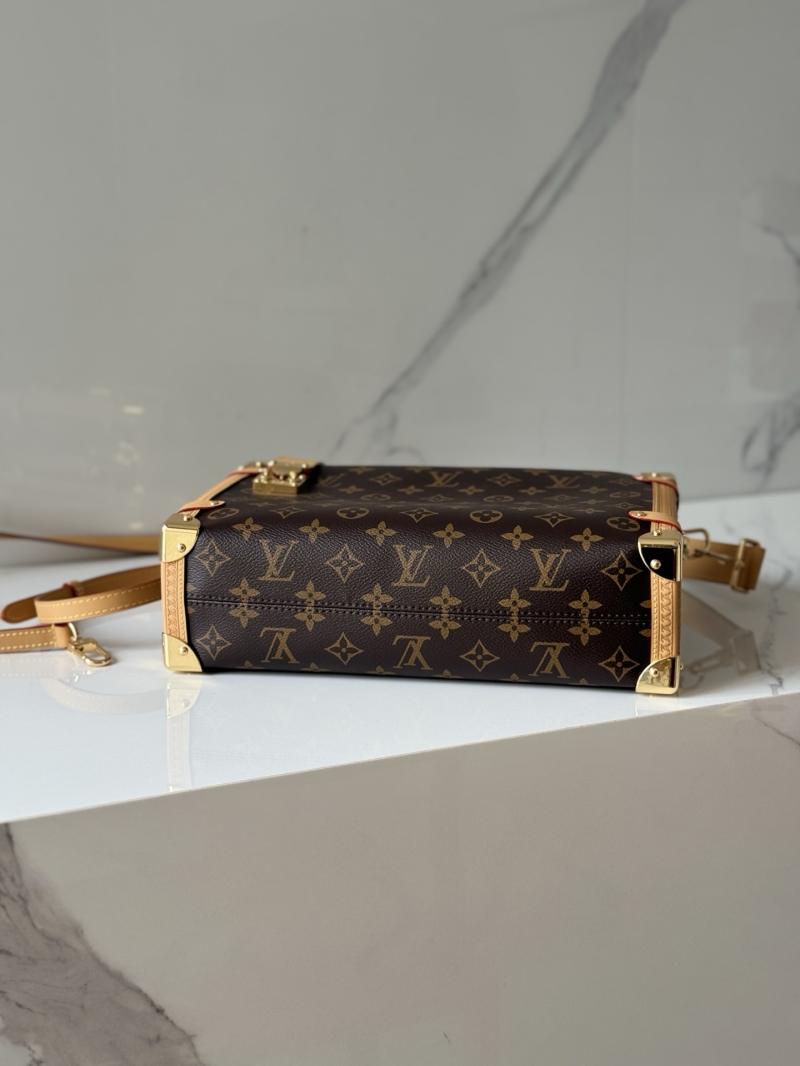 Louis Vuitton Side Trunk GM M14513