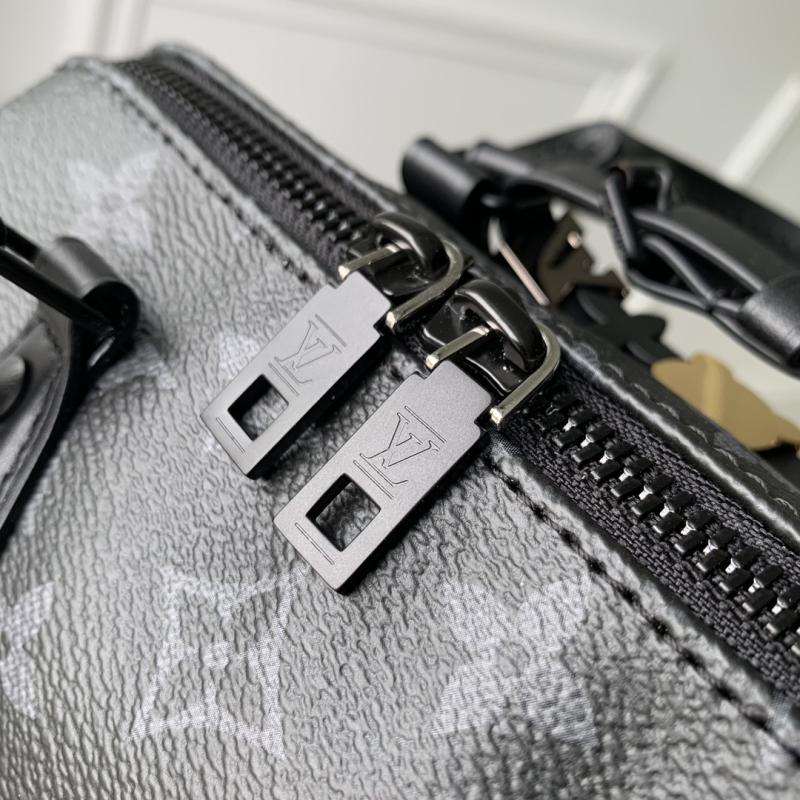 Louis Vuitton Speedy 18 with Chain Strap M24606
